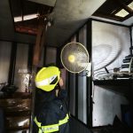 Kebakaran Rumah di Perumahan Tambak Rel, Disdamkarmatan Kukar Gerak Cepat Padamkan Api