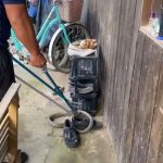 Damkar Kukar Tangani Ular Kobra yang Masuk ke Rumah Warga di Tenggarong