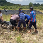 Respons Cepat Damkar Kukar Evakuasi Warga Tersesat di Lahan Tambang Samboja