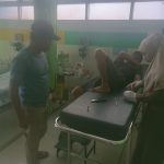 DAMKAR MUARA BADAK BANTU EVAKUASI KAIL PANCING YANG TERTANCAP DI JARI WARGA