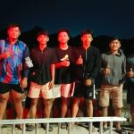 Damkarmatan Kukar Bantu Evakuasi Ponsel yang Terjatuh ke Sungai mahakam